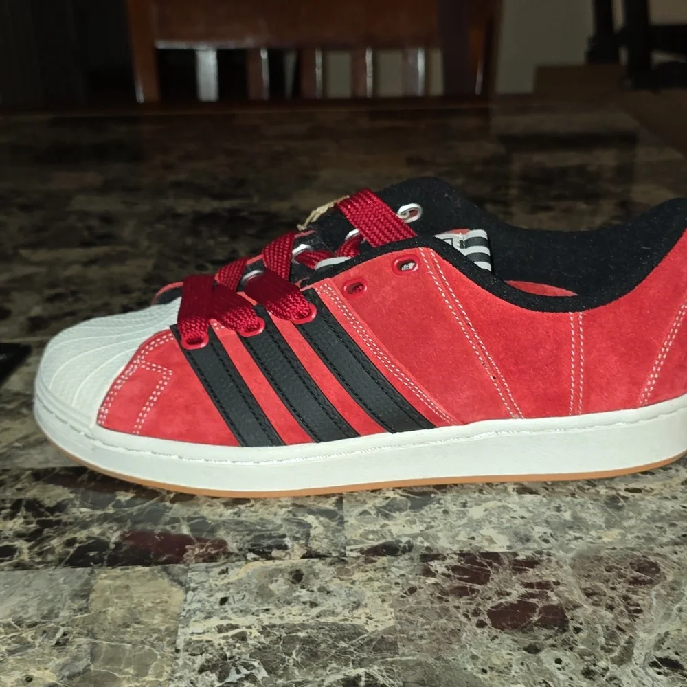 Adidas Red and Black Adidas - Picture 2 of 6